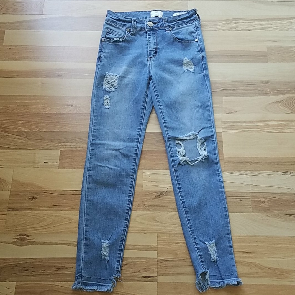 Today ONLY! $10 Cotton On Mid Grazer Skinny